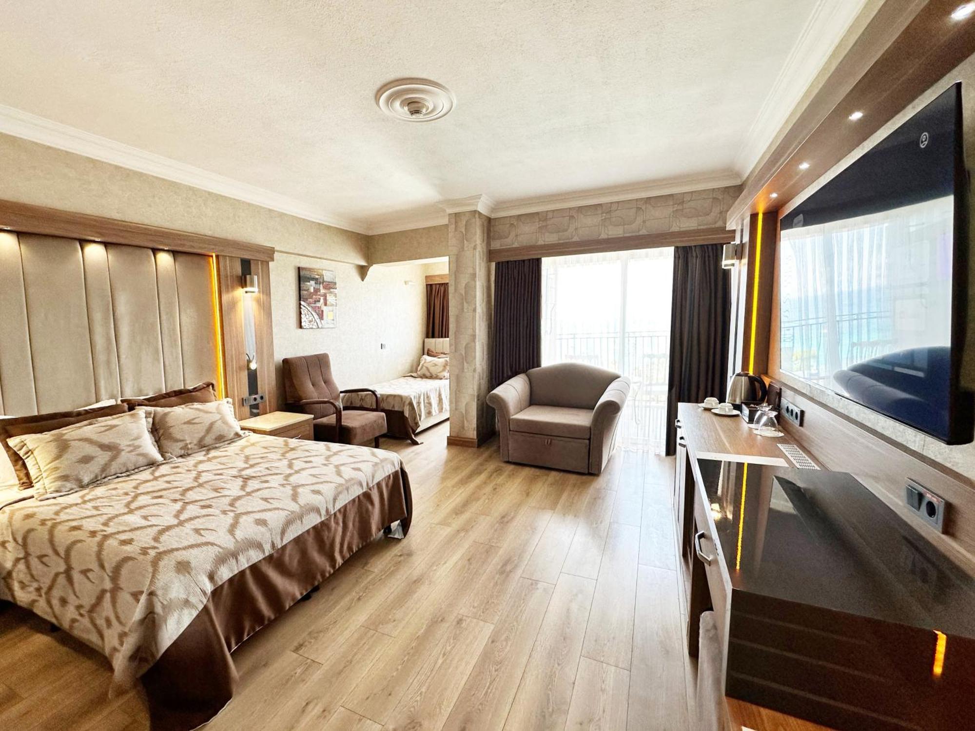 Standart Oda - Deniz Manzaralı, Balkonlu